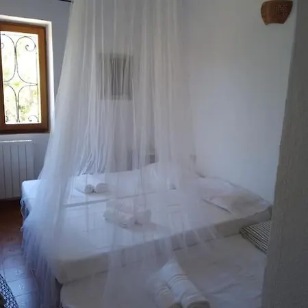 Andrea House Vila