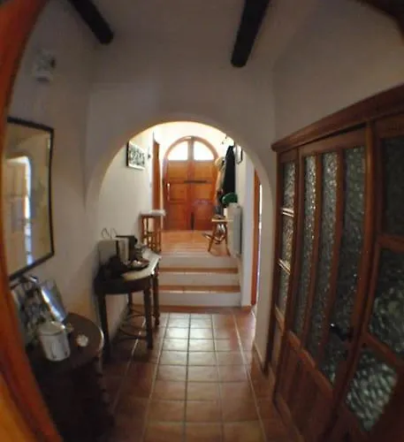 Andrea House Willa Palau